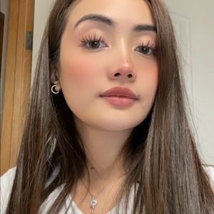 Meet your Posher, Sharina